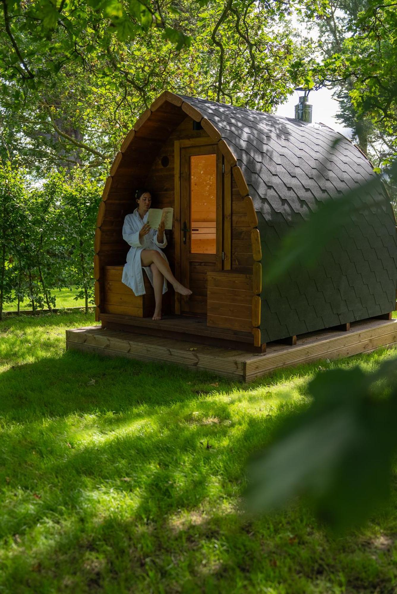Gileston Manor-Self Catering Apartamento Saint Athans Exterior foto